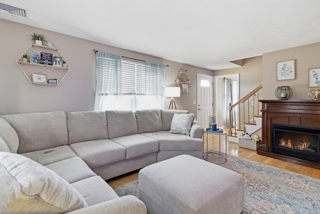 5 Beejay Ct, Warren, RI Photo #15