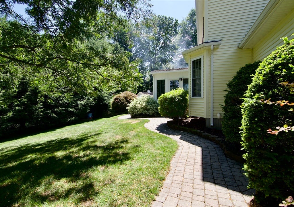 29 Skinner Rd, East Windsor, CT Photo #6