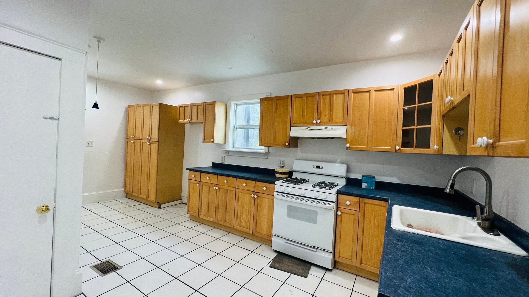 7 Glenwood Rd #1, Somerville, MA, 7 Glenwood Rd #1, Somerville, MA Photo #2