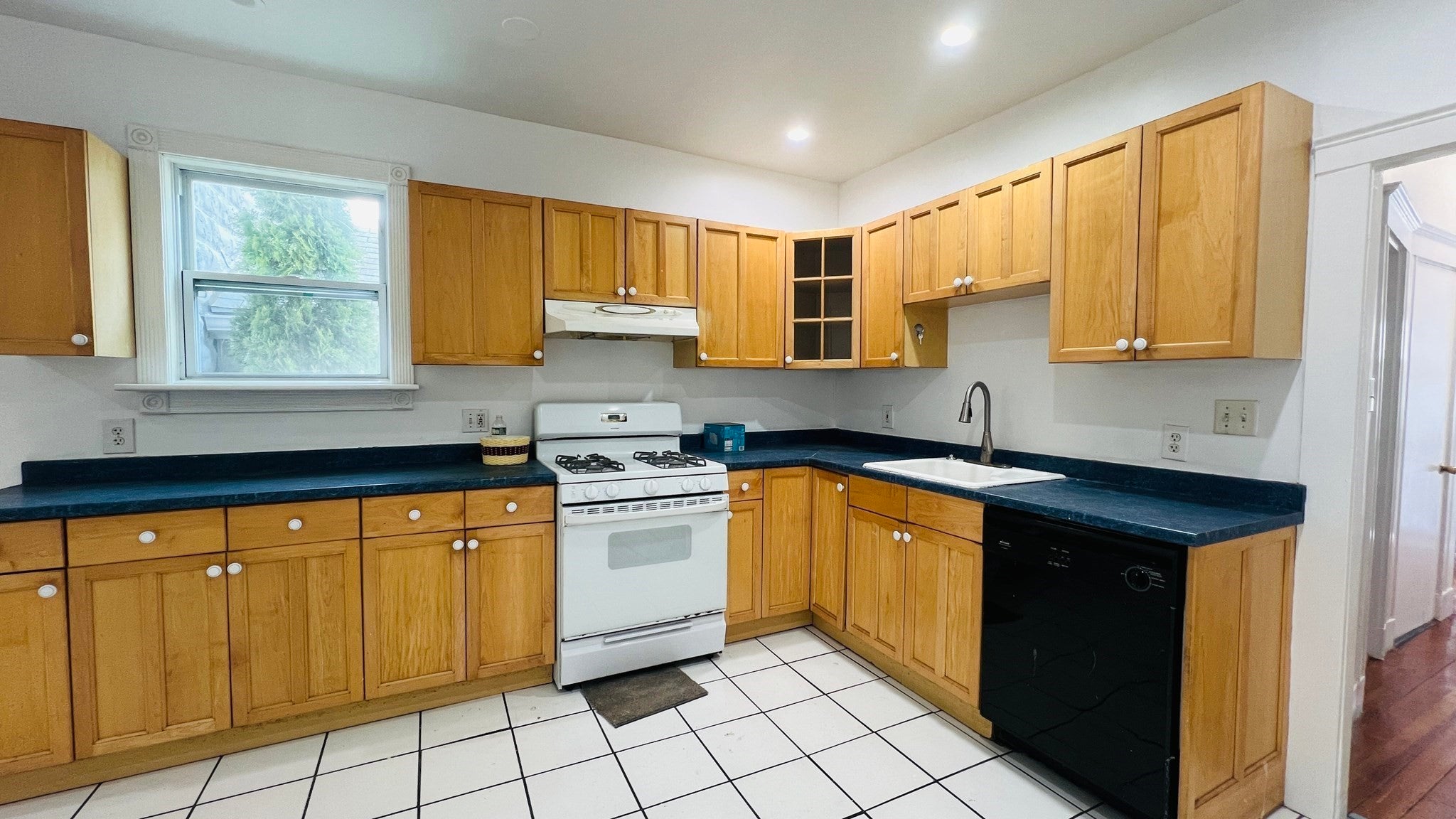 7 Glenwood Rd #1, Somerville, MA, 7 Glenwood Rd #1, Somerville, MA Photo #1
