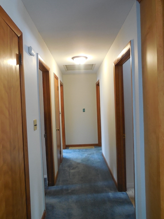 Chicopee, Massachusetts 01013, United States, 3 Bedrooms Bedrooms, ,1 BathroomBathrooms,Residential,Active,4602