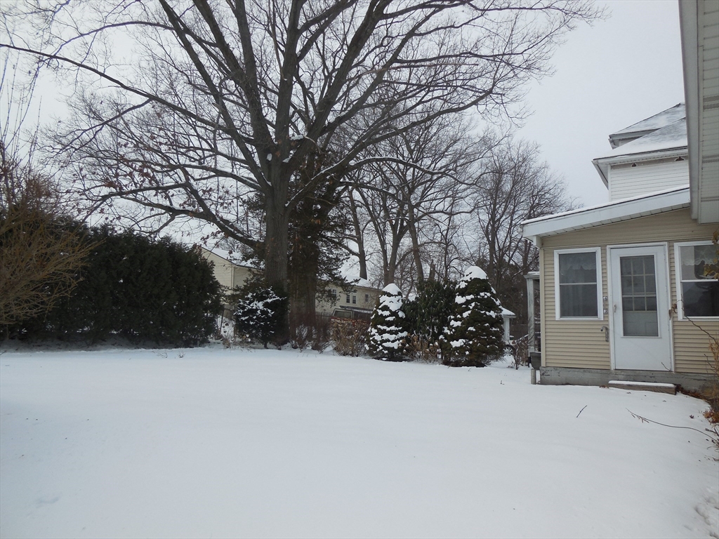 Chicopee, Massachusetts 01013, United States, 3 Bedrooms Bedrooms, ,1 BathroomBathrooms,Residential,Active,4602