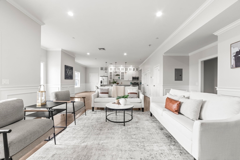 823 East Sixth Street 5