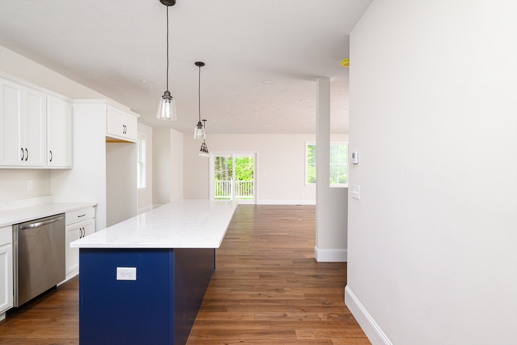 22 Howland Trail 34