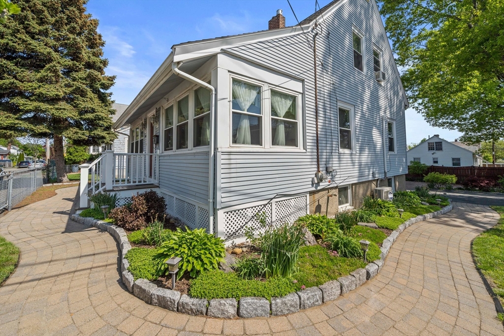 164 Farrington St