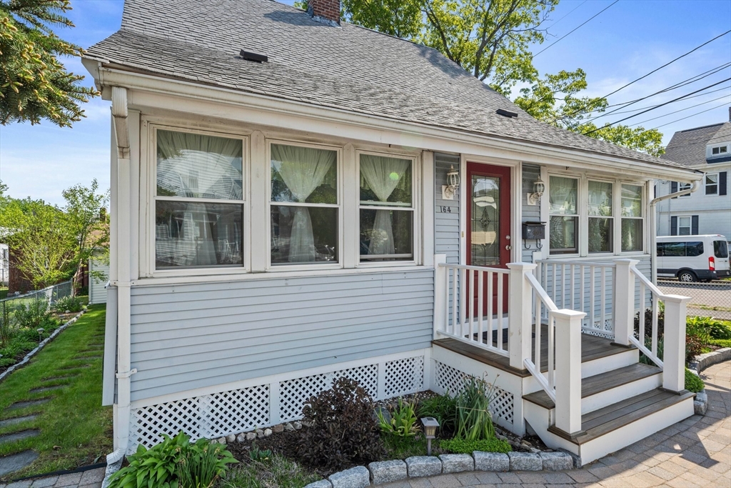 164 Farrington St