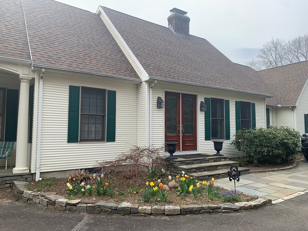 164 Hovey Rd