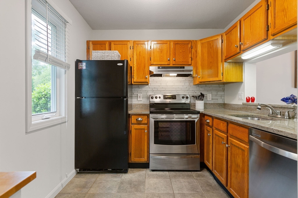288 Fletcher Ln 288