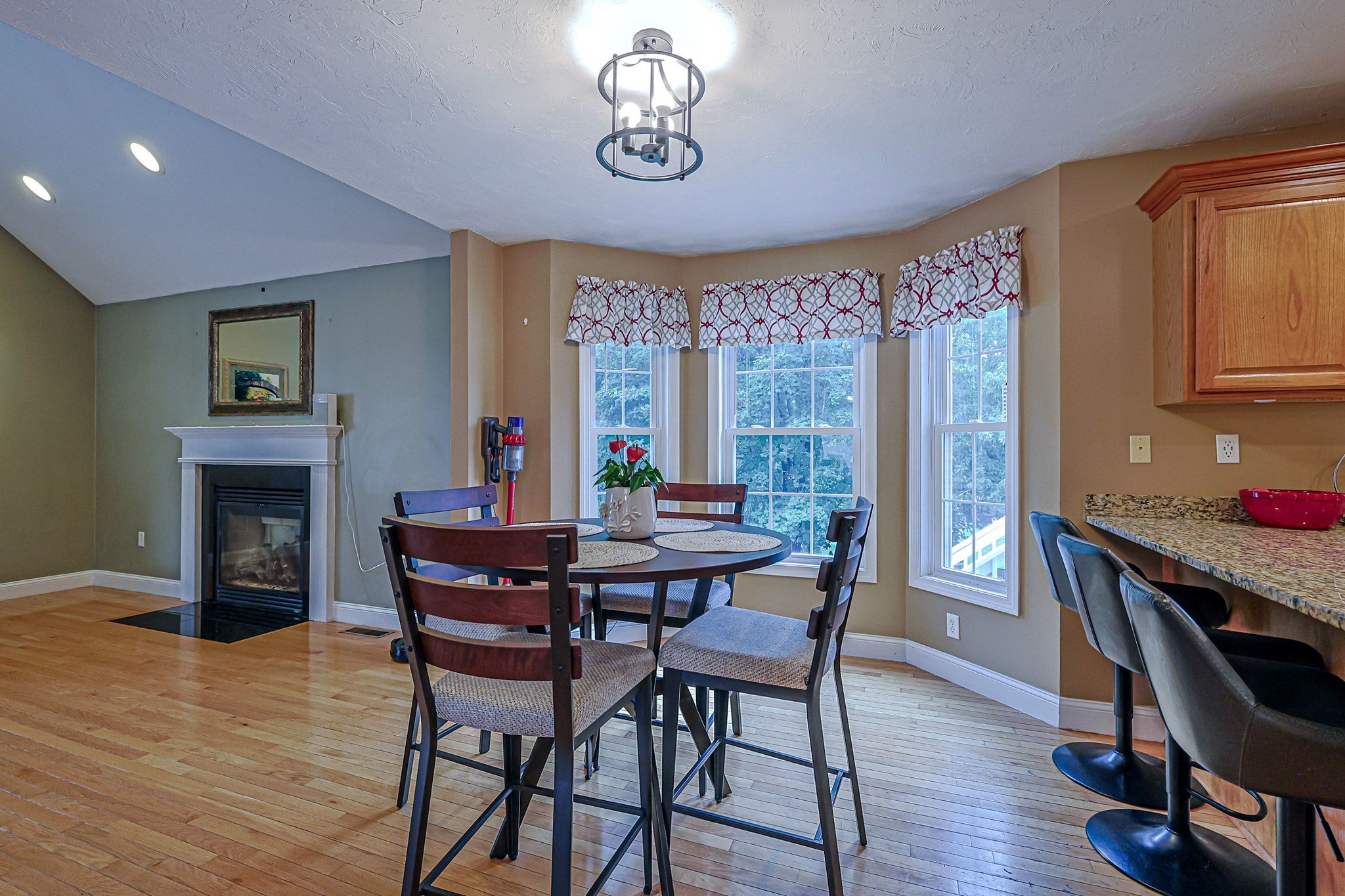 91 Edgewood Ave, Haverhill, MA, 91 Edgewood Ave, Haverhill, MA Photo #9
