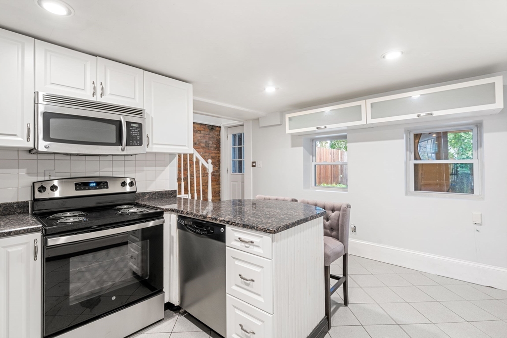 11 Telegraph St 1