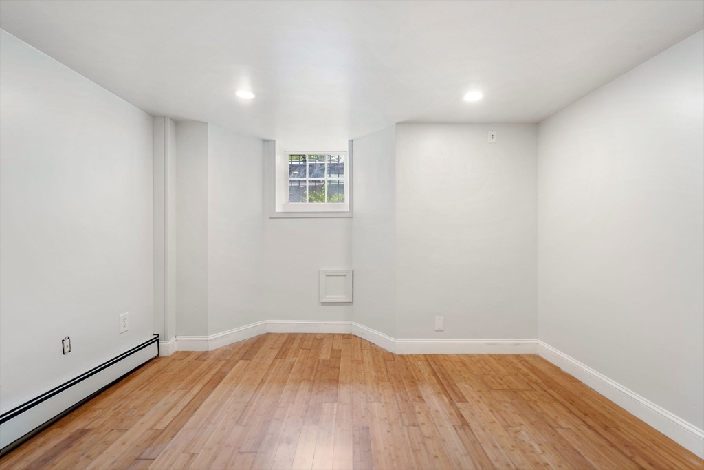 11 Telegraph St 1
