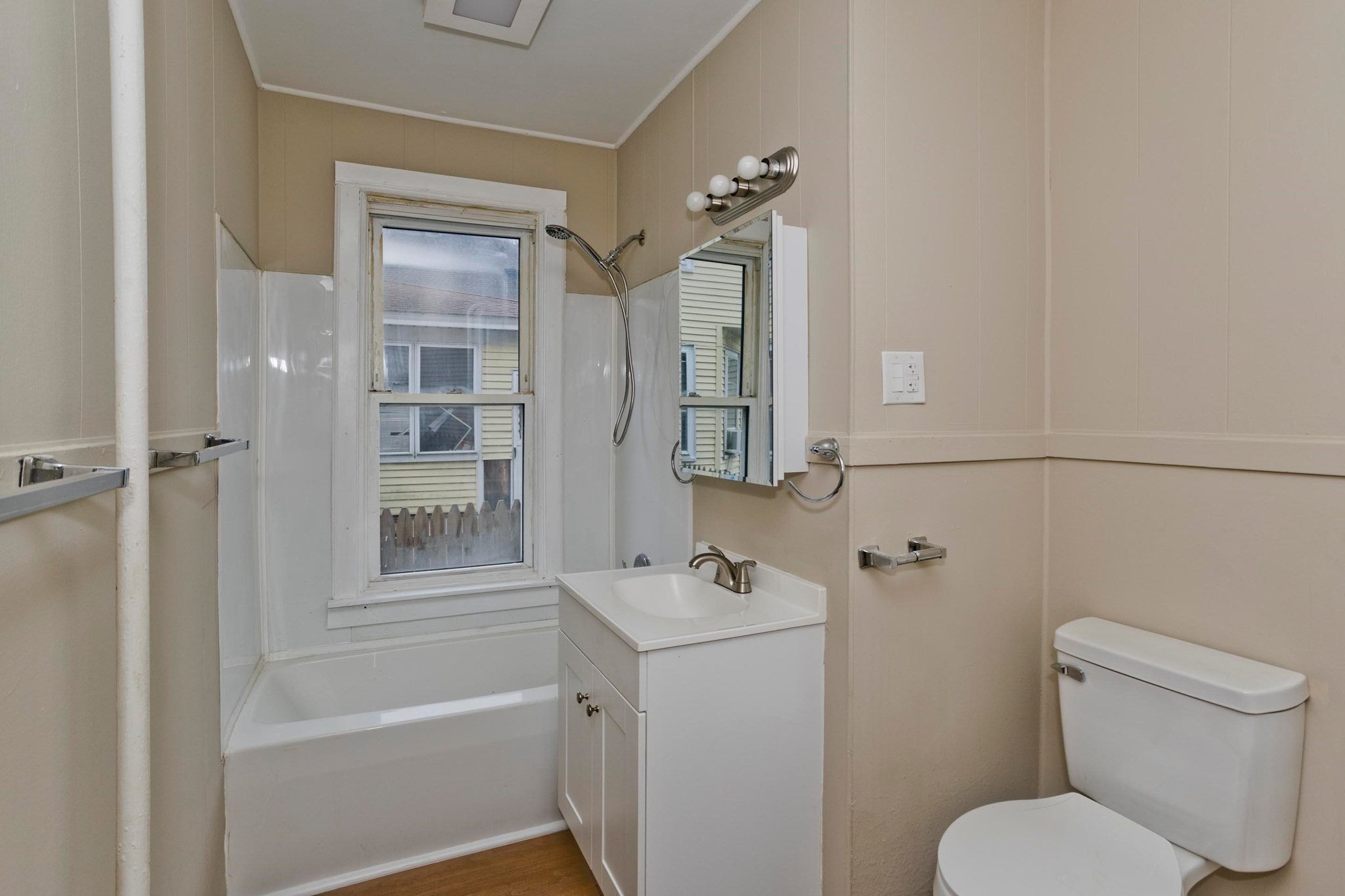 132 Grover St, Springfield, MA, 132 Grover St, Springfield, MA Photo #24