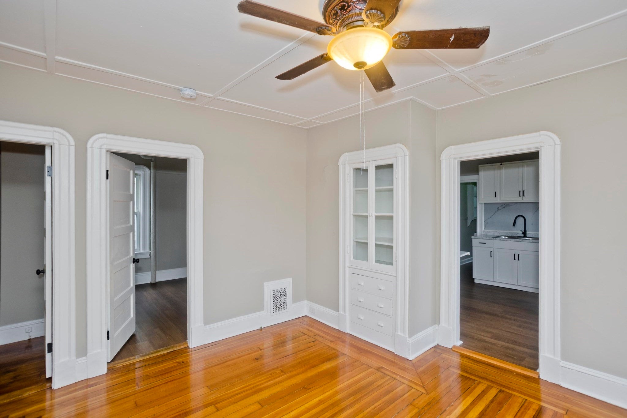 132 Grover St, Springfield, MA, 132 Grover St, Springfield, MA Photo #14