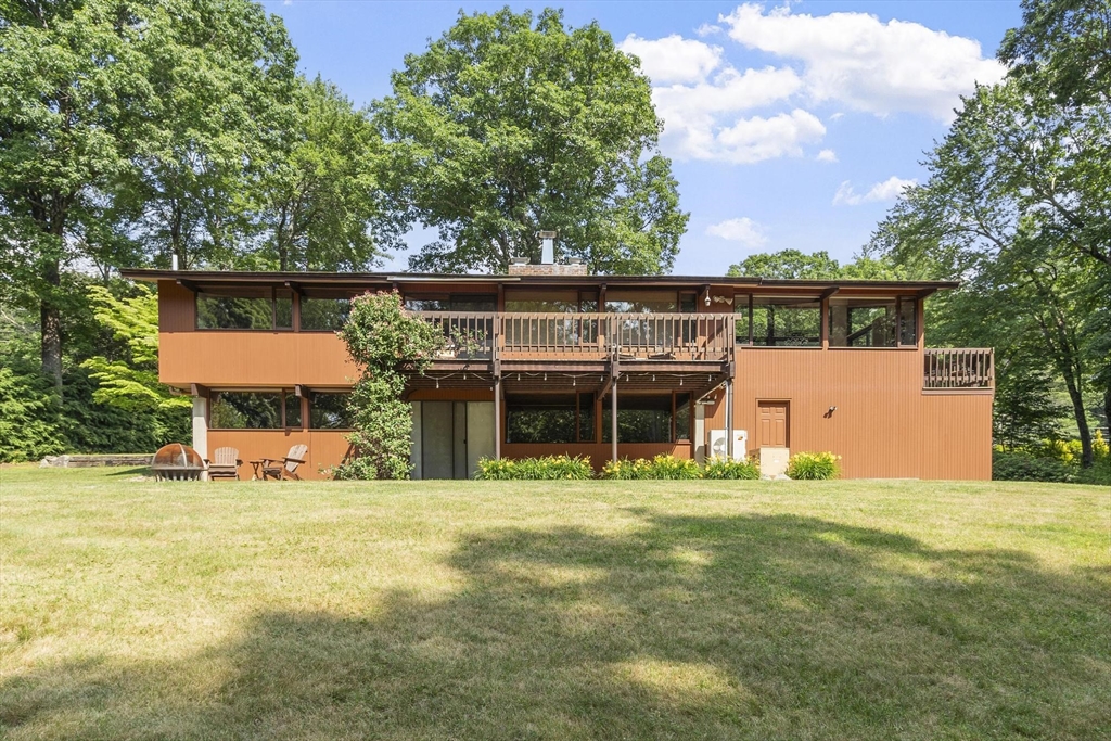 64 Woodside Rd
