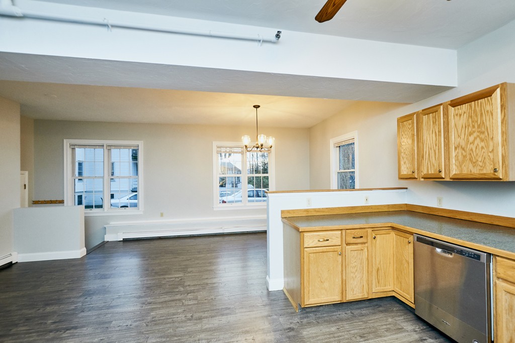 86 Pratt St #3, Mansfield, MA Photo #5