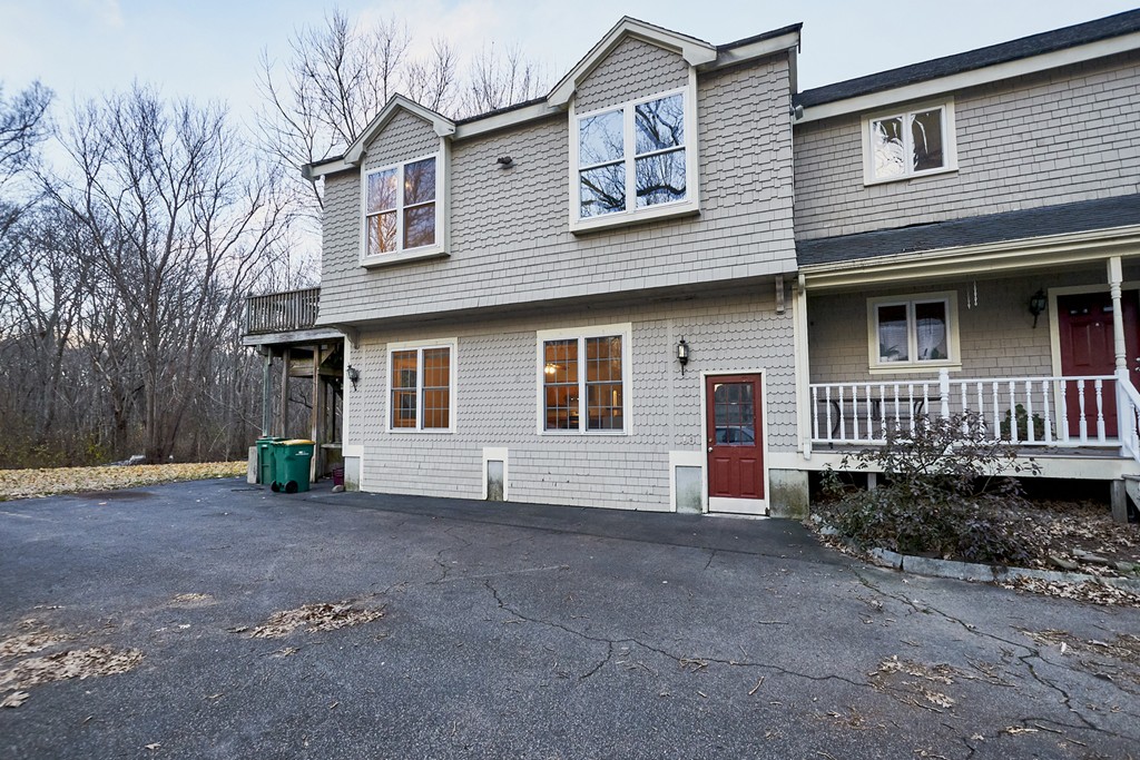 Photo of 86 Pratt St, Mansfield, MA