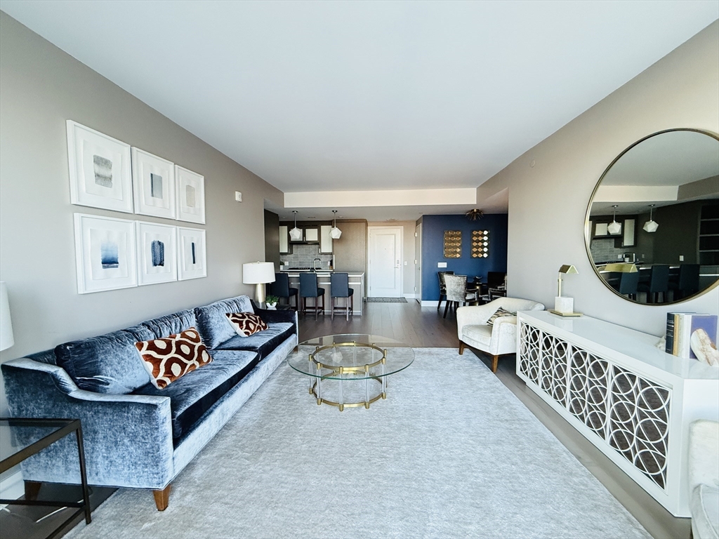 100 Lovejoy Wharf 6J