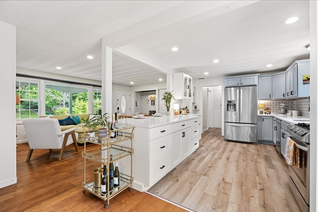38 Ruthellen Rd, Chelmsford, MA, 38 Ruthellen Rd, Chelmsford, MA Photo #8