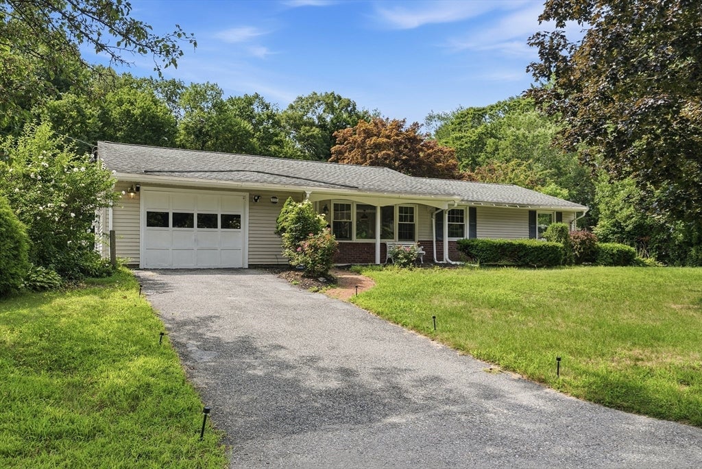 38 Ruthellen Rd, Chelmsford, MA, 38 Ruthellen Rd, Chelmsford, MA Photo #38