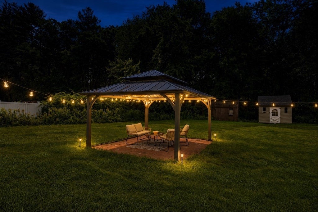 38 Ruthellen Rd, Chelmsford, MA, 38 Ruthellen Rd, Chelmsford, MA Photo #32