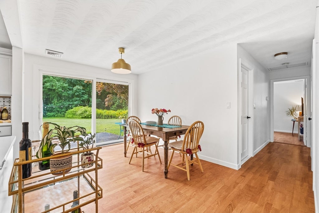 38 Ruthellen Rd, Chelmsford, MA, 38 Ruthellen Rd, Chelmsford, MA Photo #12