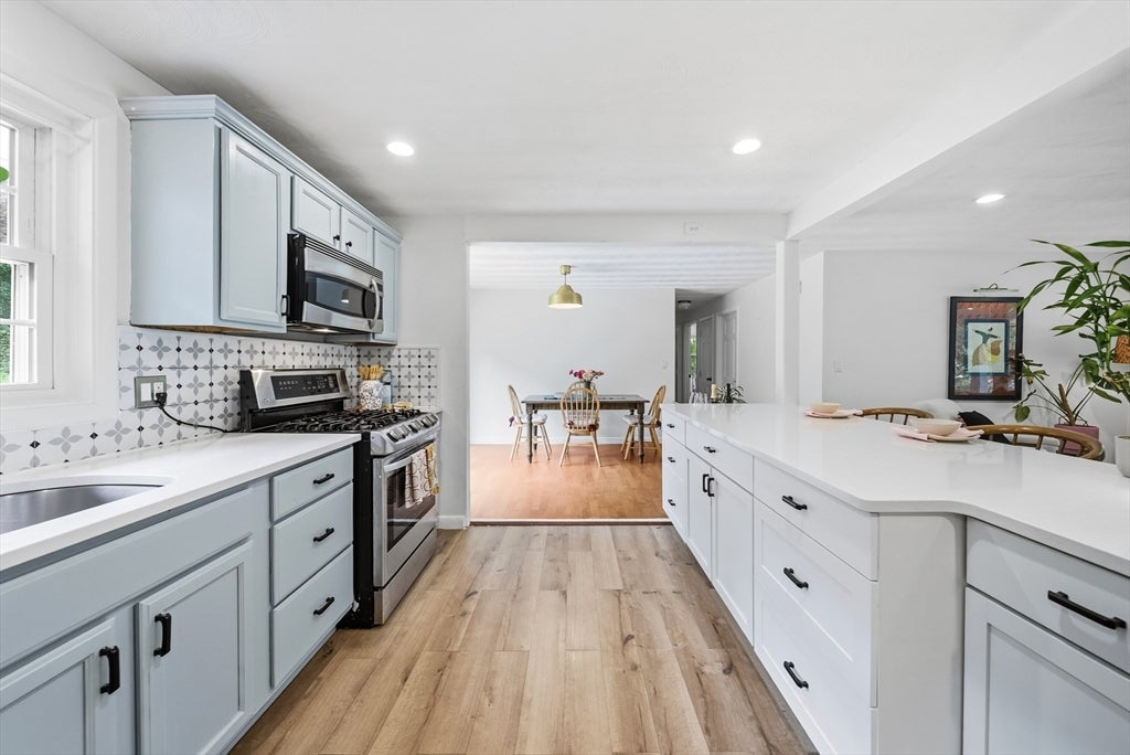 38 Ruthellen Rd, Chelmsford, MA, 38 Ruthellen Rd, Chelmsford, MA Photo #10