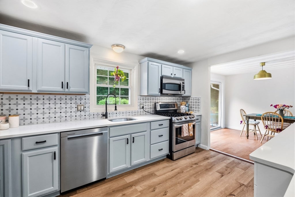 38 Ruthellen Rd, Chelmsford, MA, 38 Ruthellen Rd, Chelmsford, MA Photo #9