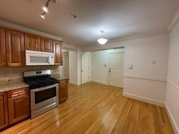 255 Winter St #304, Waltham, MA, 255 Winter St #304, Waltham, MA Photo #3