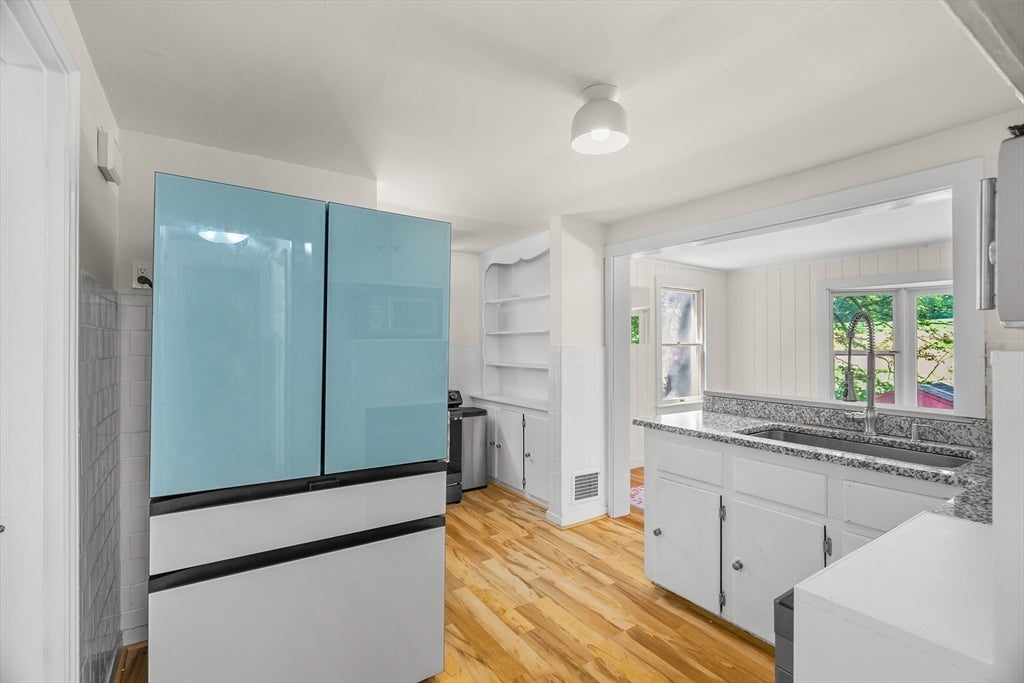 567 Poplar Street, Boston, MA, 567 Poplar Street, Boston, MA Photo #33