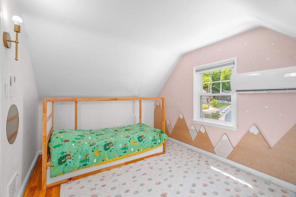 567 Poplar Street, Boston, MA, 567 Poplar Street, Boston, MA Photo #24