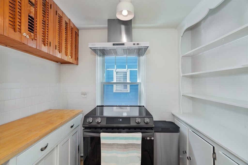 567 Poplar Street, Boston, MA, 567 Poplar Street, Boston, MA Photo #35