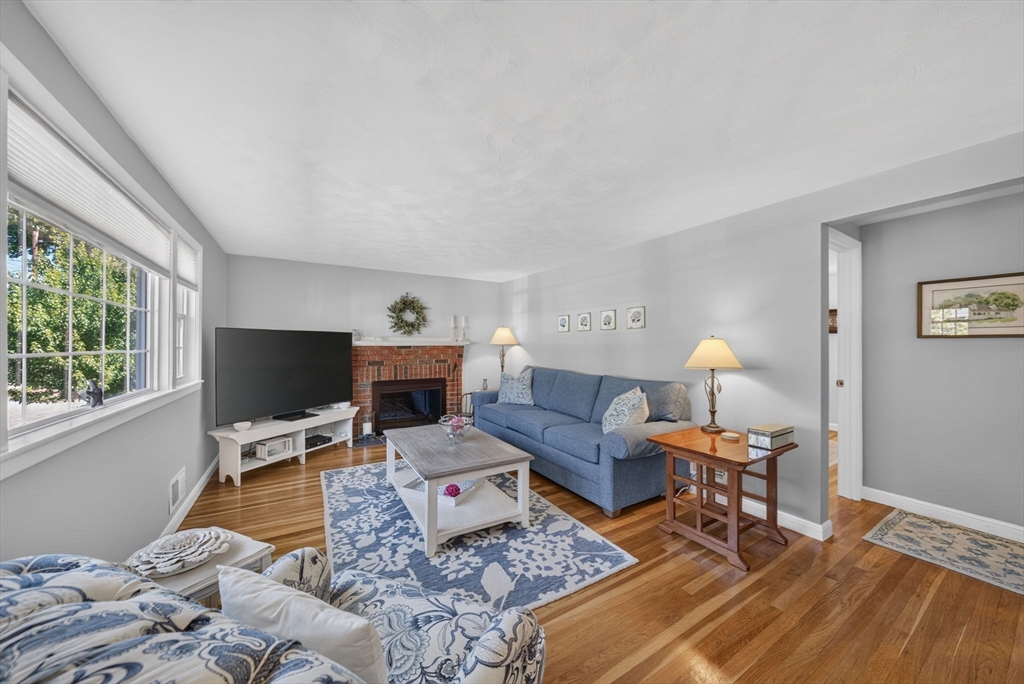 81 Juniper Dr