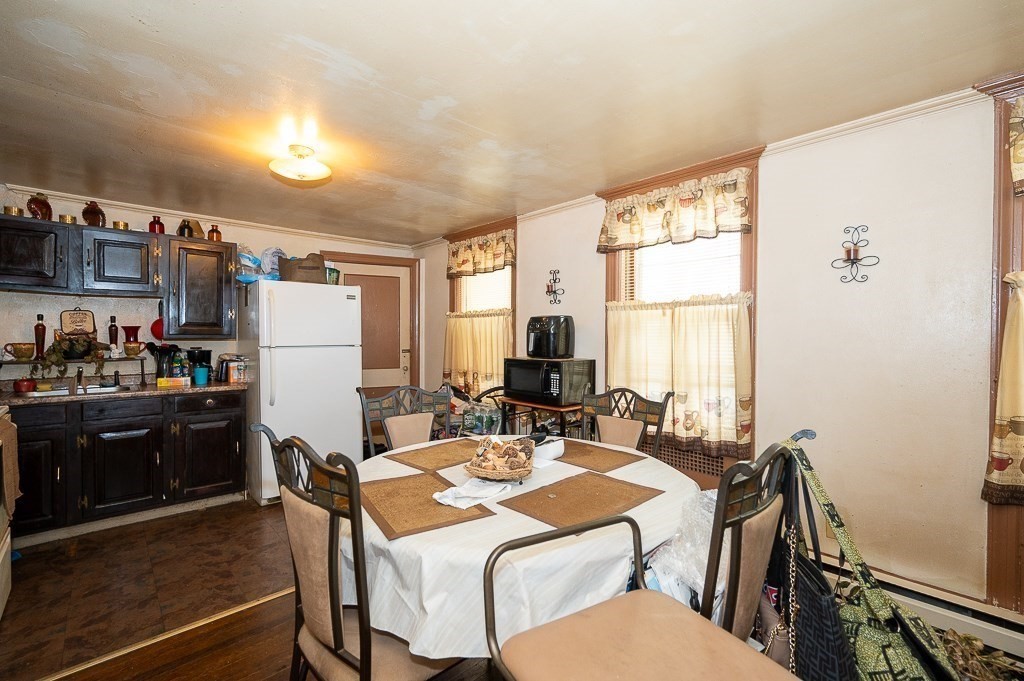 128 & 128 1/2 Elm St