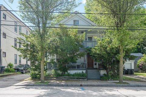 128 & 128 1/2 Elm St Southbridge MA 01550