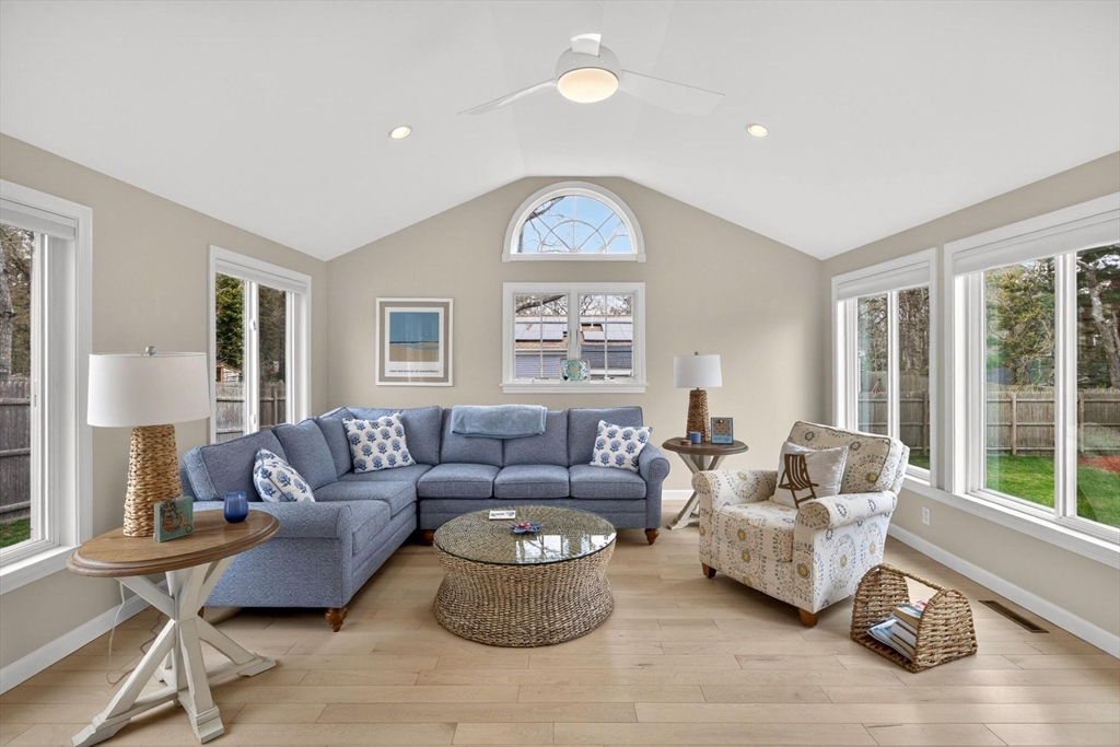 10 Danielle Dr