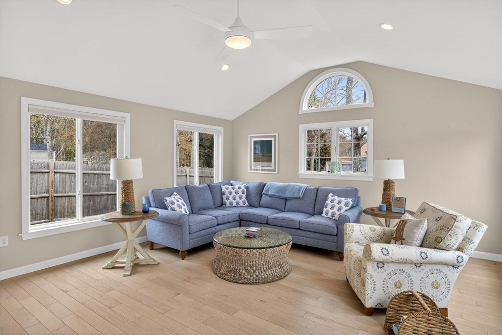 10 Danielle Dr