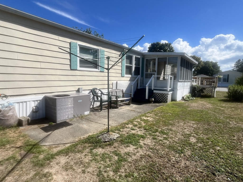 4 Joseph St