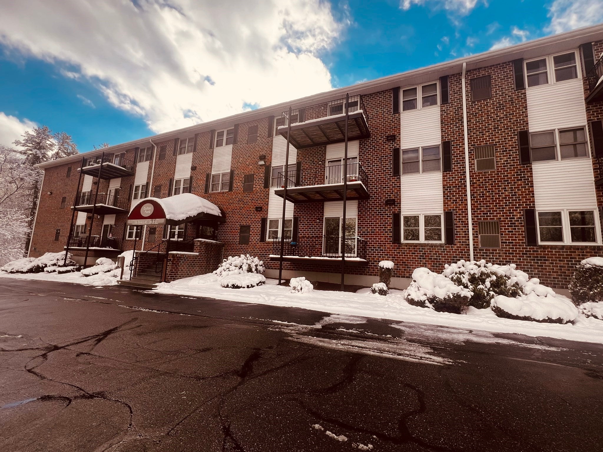 13 Dallas Dr #305, Dracut, MA, 13 Dallas Dr #305, Dracut, MA Photo #2