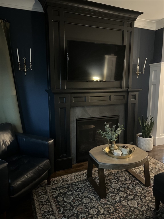 380 W Main St 0