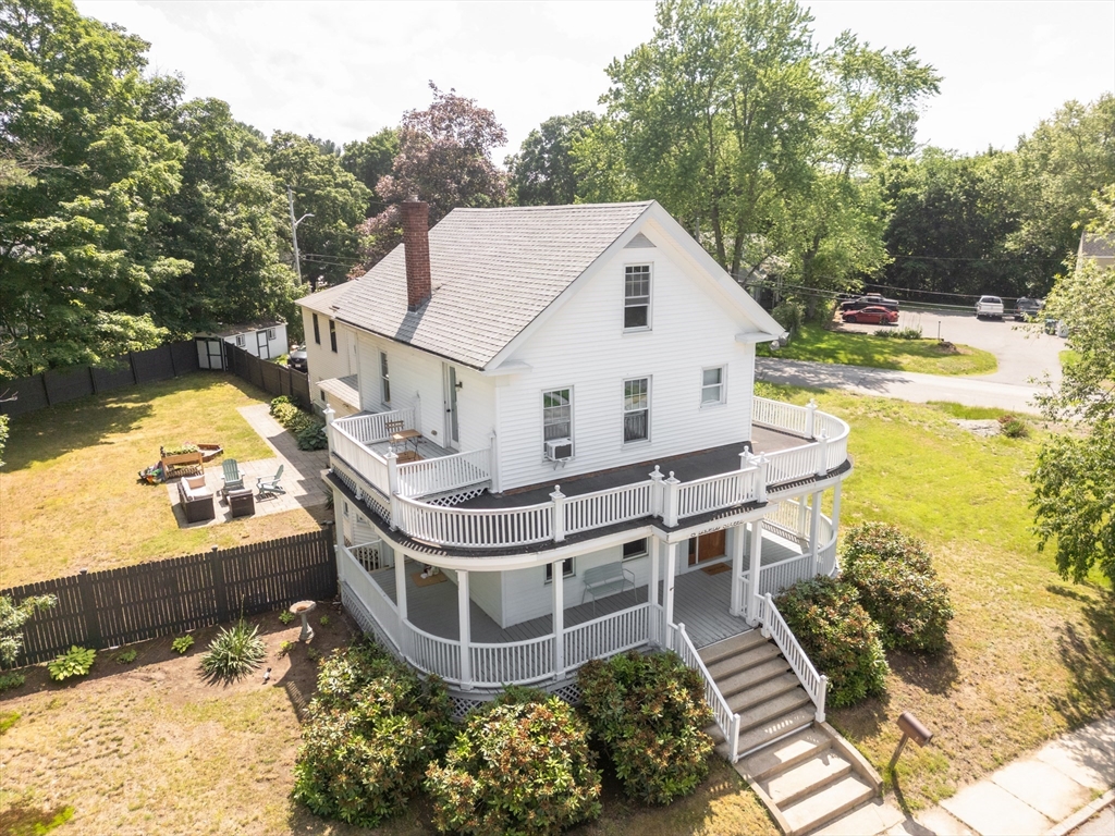 8 Lowell St