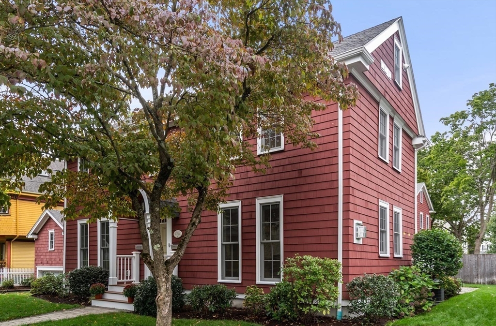 61 Brooks Ave 1