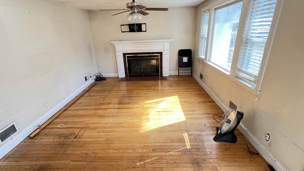 2 Carpenter Rd