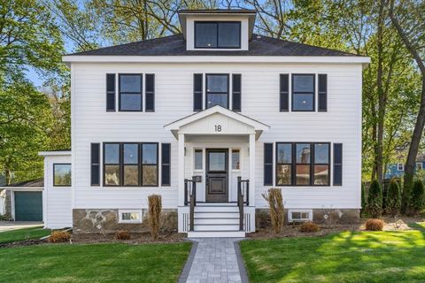 18 Richwood St Boston MA 02132