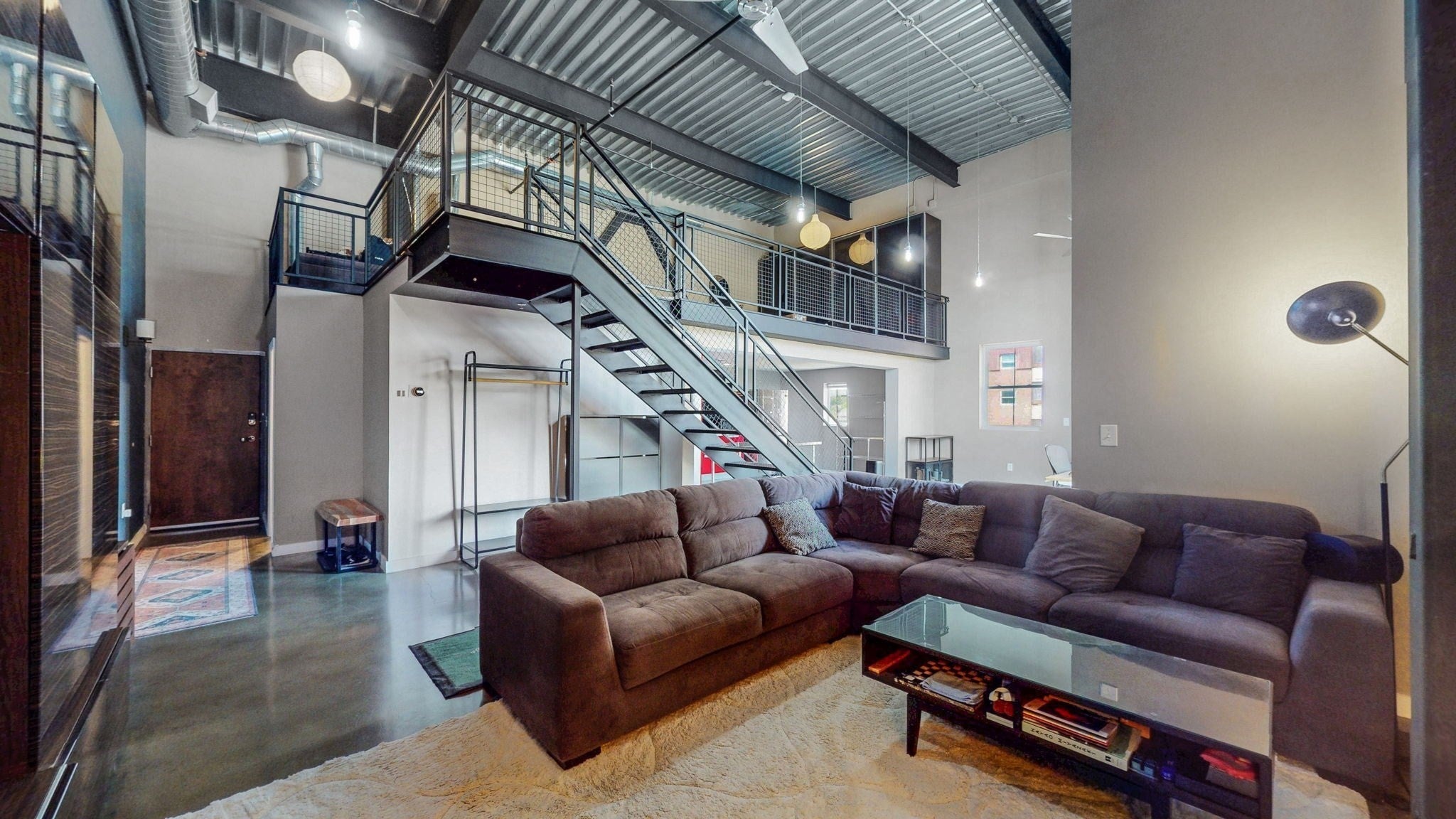 950 Broadway 35