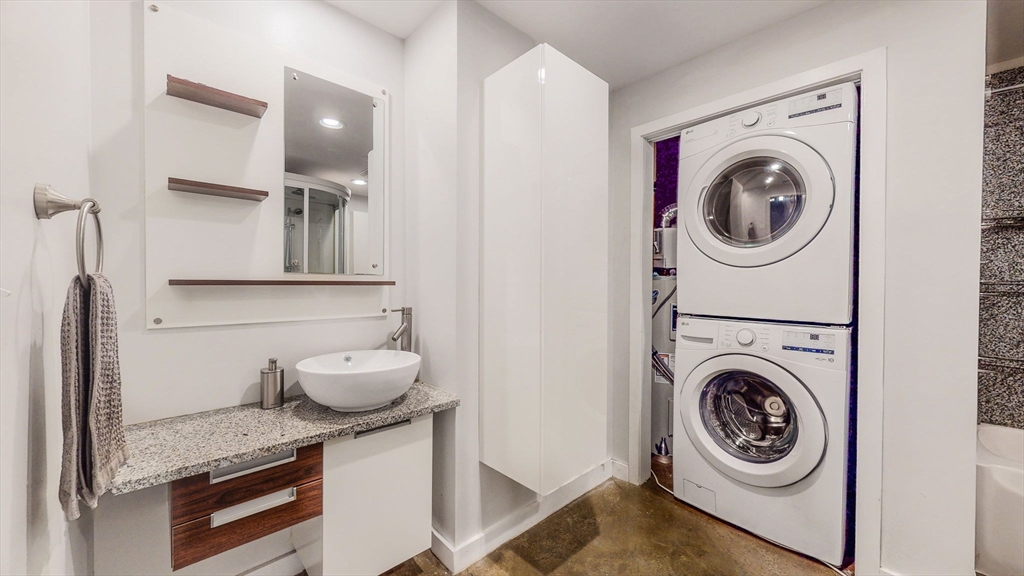 950 Broadway #35, Chelsea, MA Photo #12