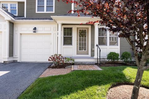 4 Lowell Dr 4 Hopkinton MA 01748