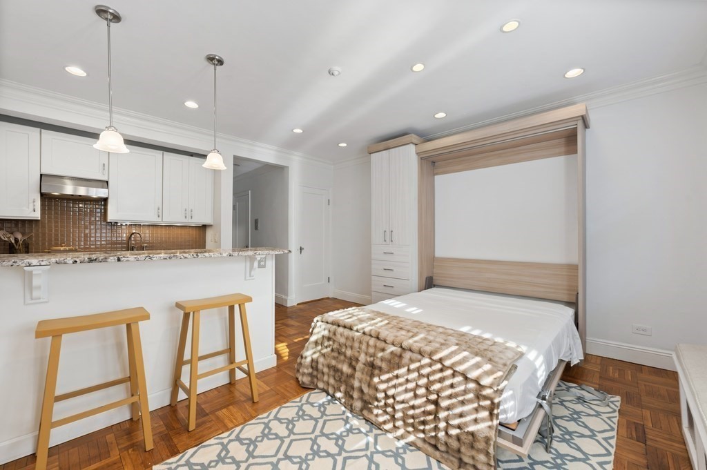 56 Commonwoealth Ave 53