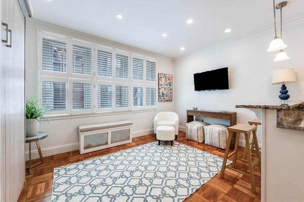 56 Commonwealth Ave 53