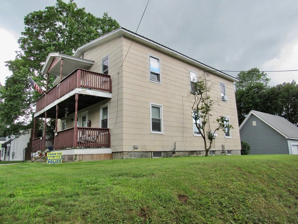 1686-1688 N Main St