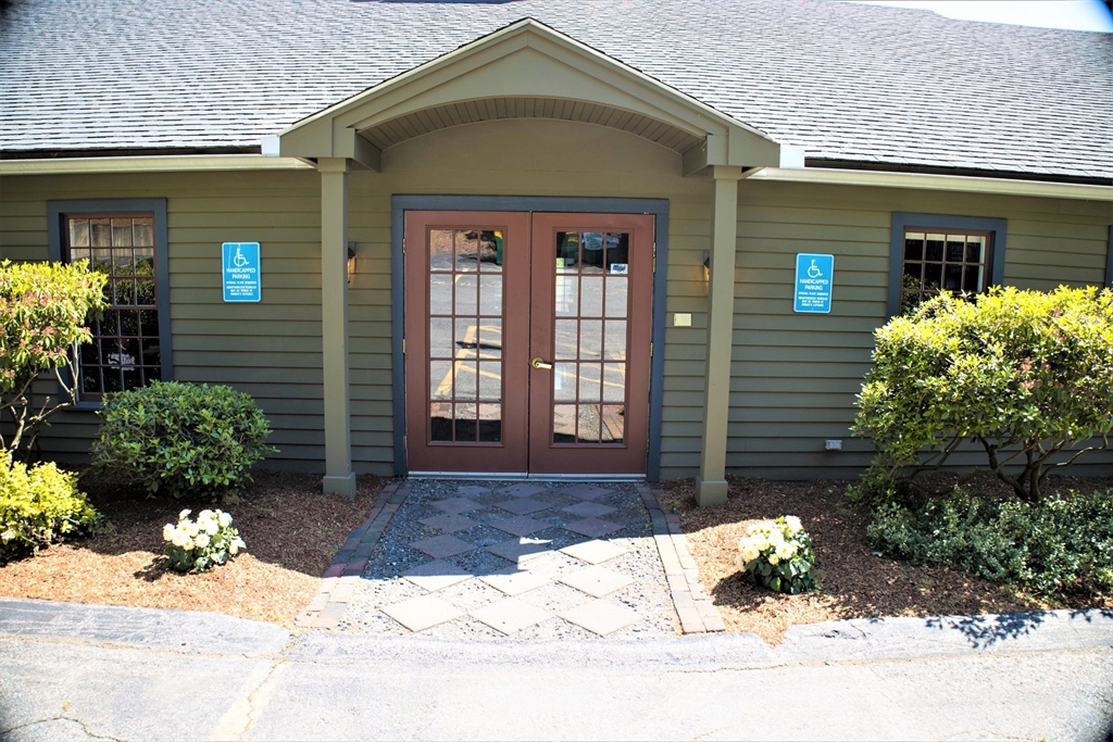 348 Boston Post Road 4